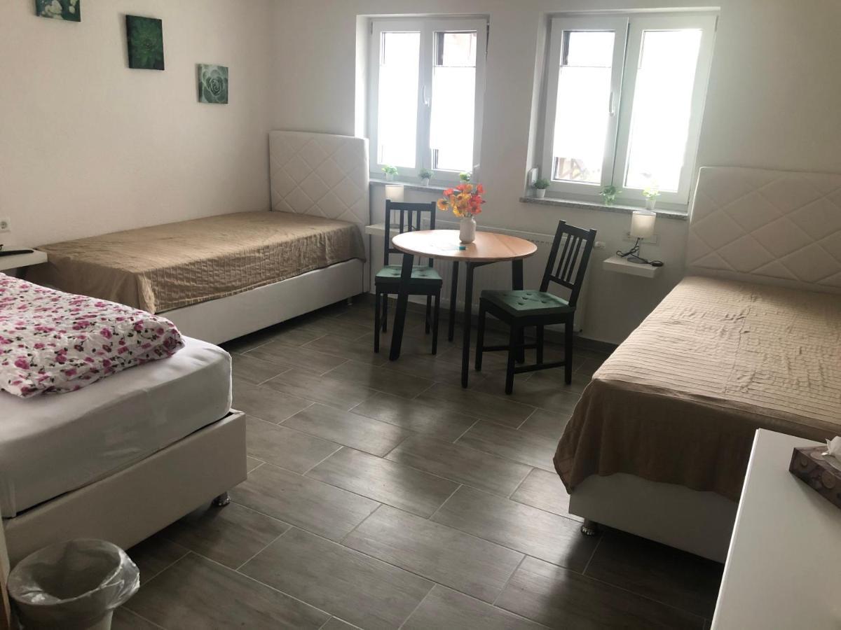 Gaestehaus Glock Marbach am Neckar Bagian luar foto