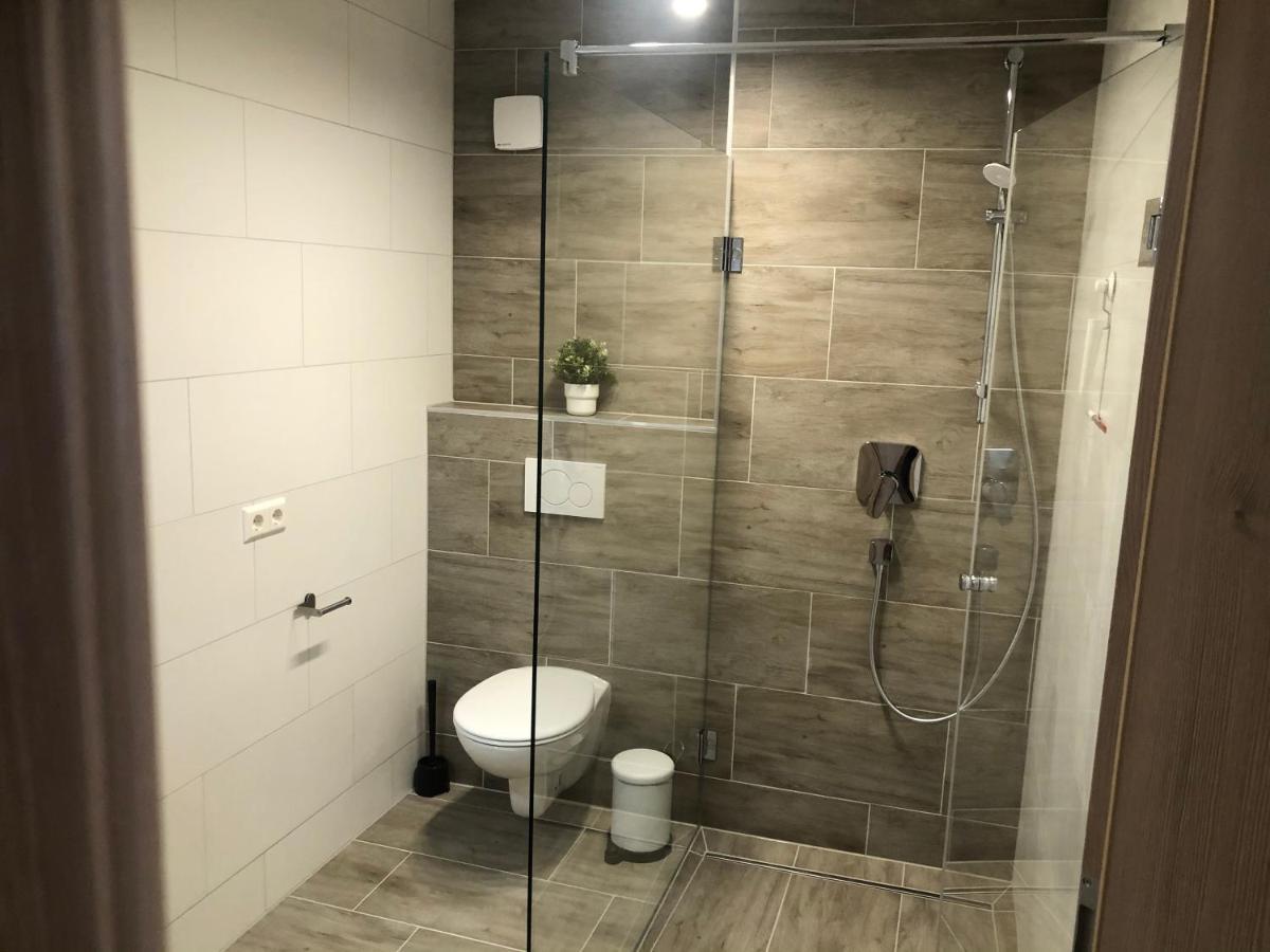 Gaestehaus Glock Marbach am Neckar Bagian luar foto